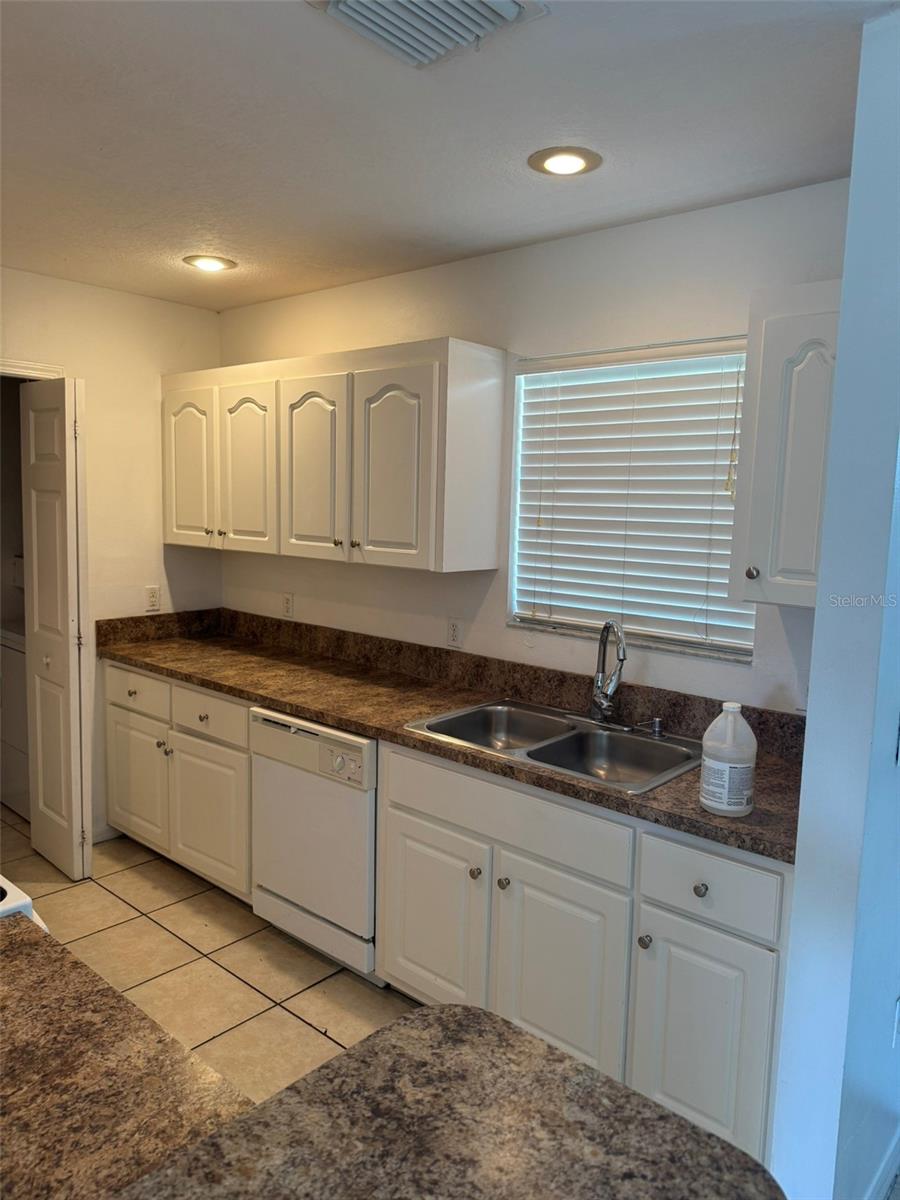 9004 SHALLOWFORD LN ##201 — photo 17