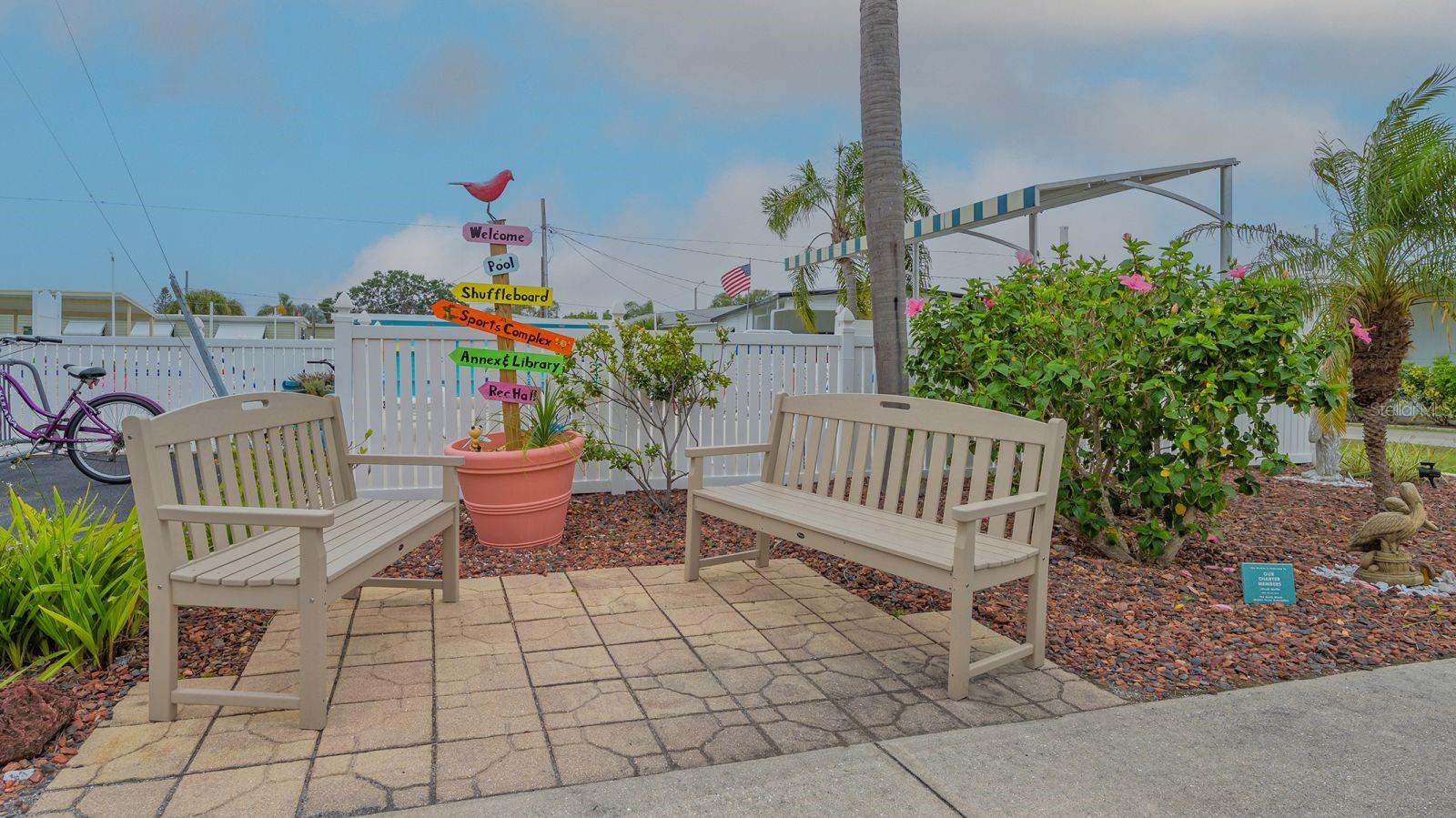 210 SOUTHWINDS DR — photo 13