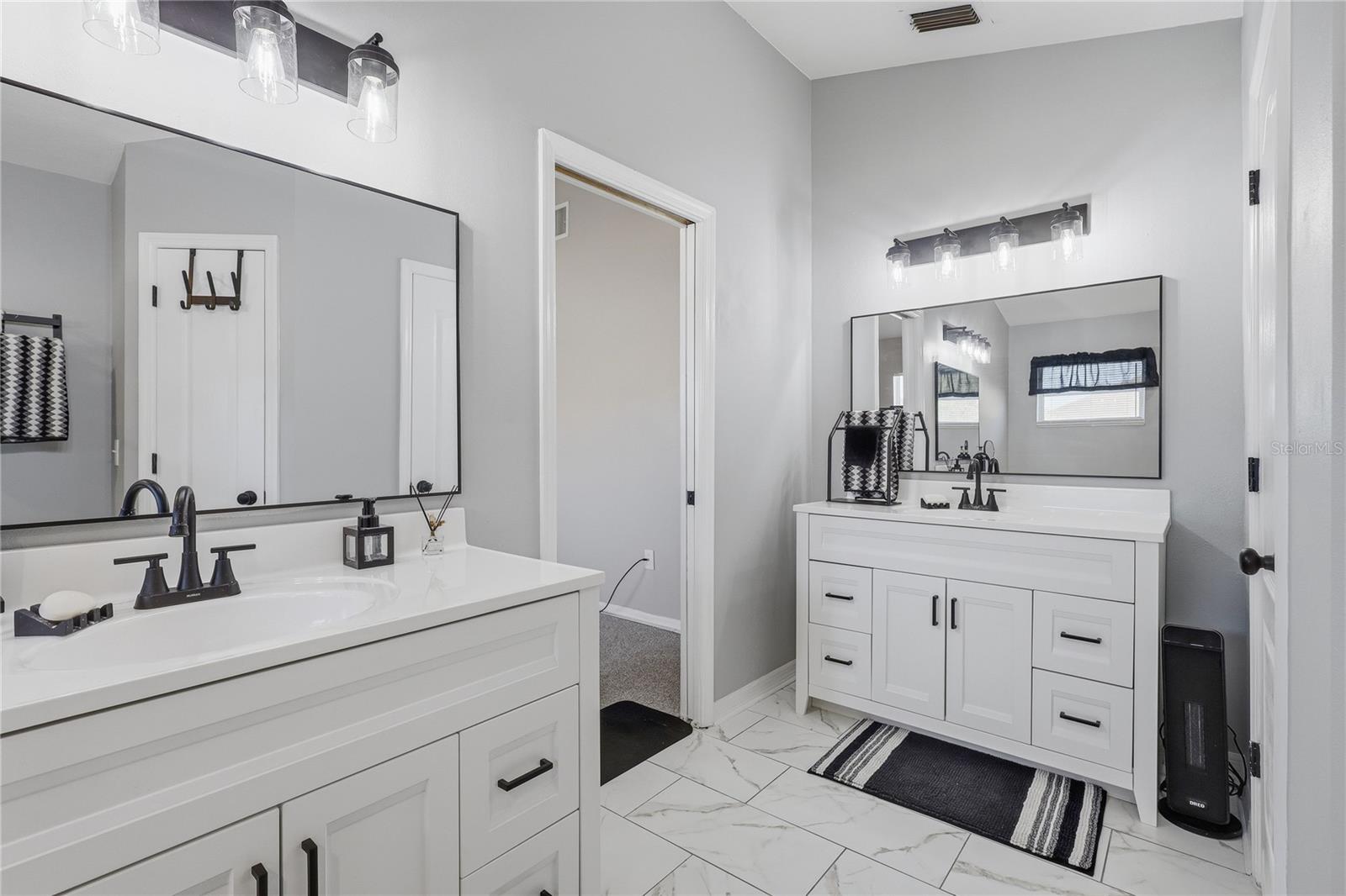 630 TUSCANNY ST — photo 22
