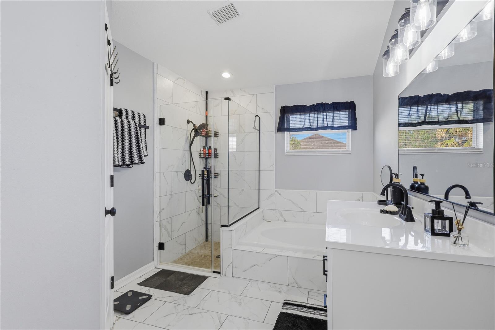 630 TUSCANNY ST — photo 21