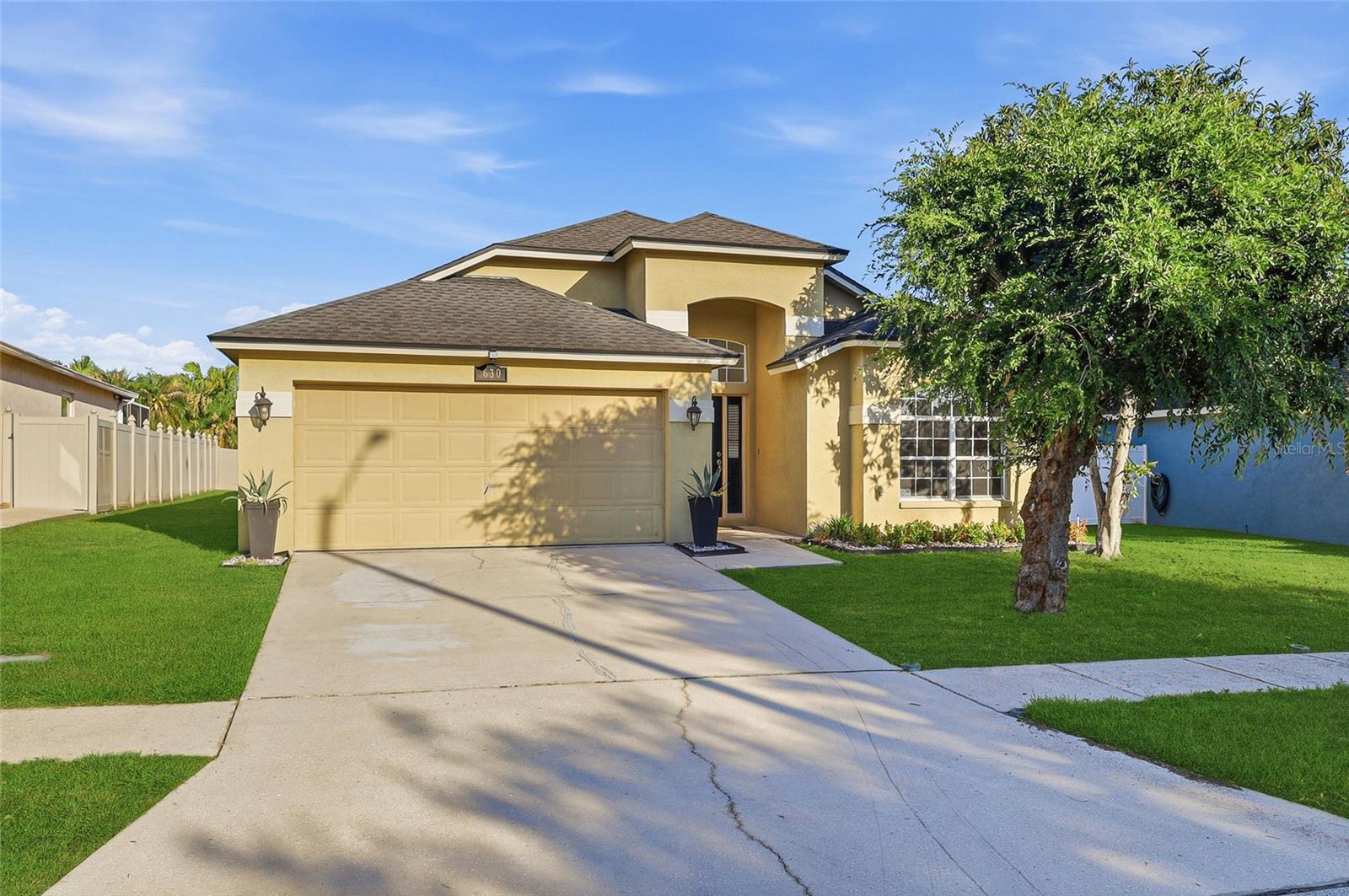 630 TUSCANNY ST — photo 4