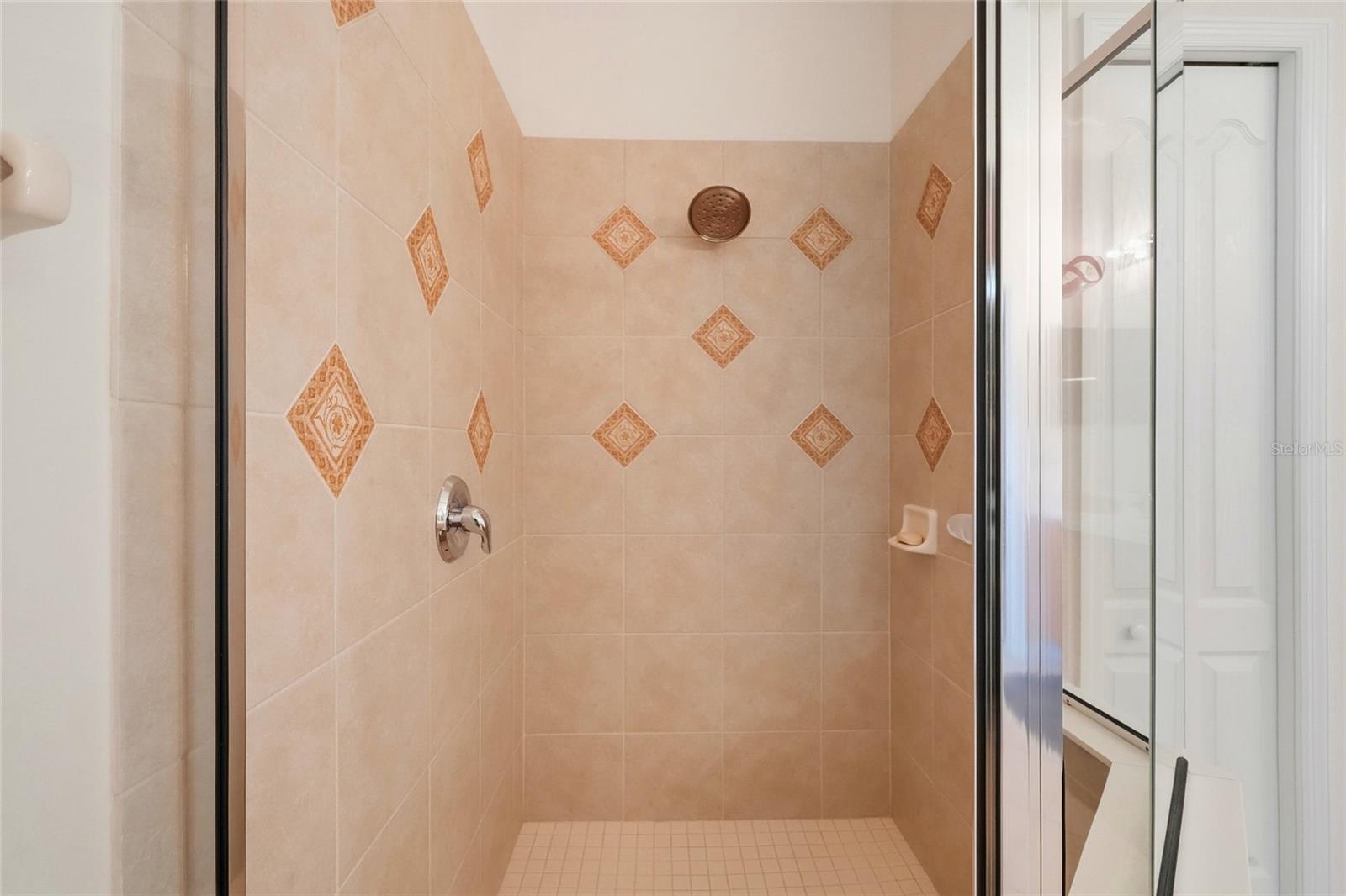 412 GOLDEN HARBOUR TRL — photo 37