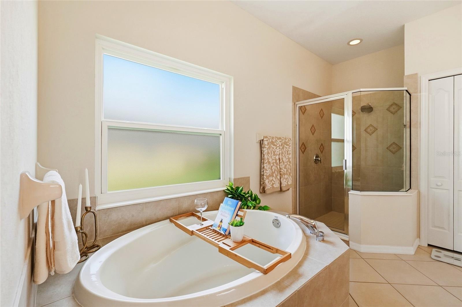 412 GOLDEN HARBOUR TRL — photo 35