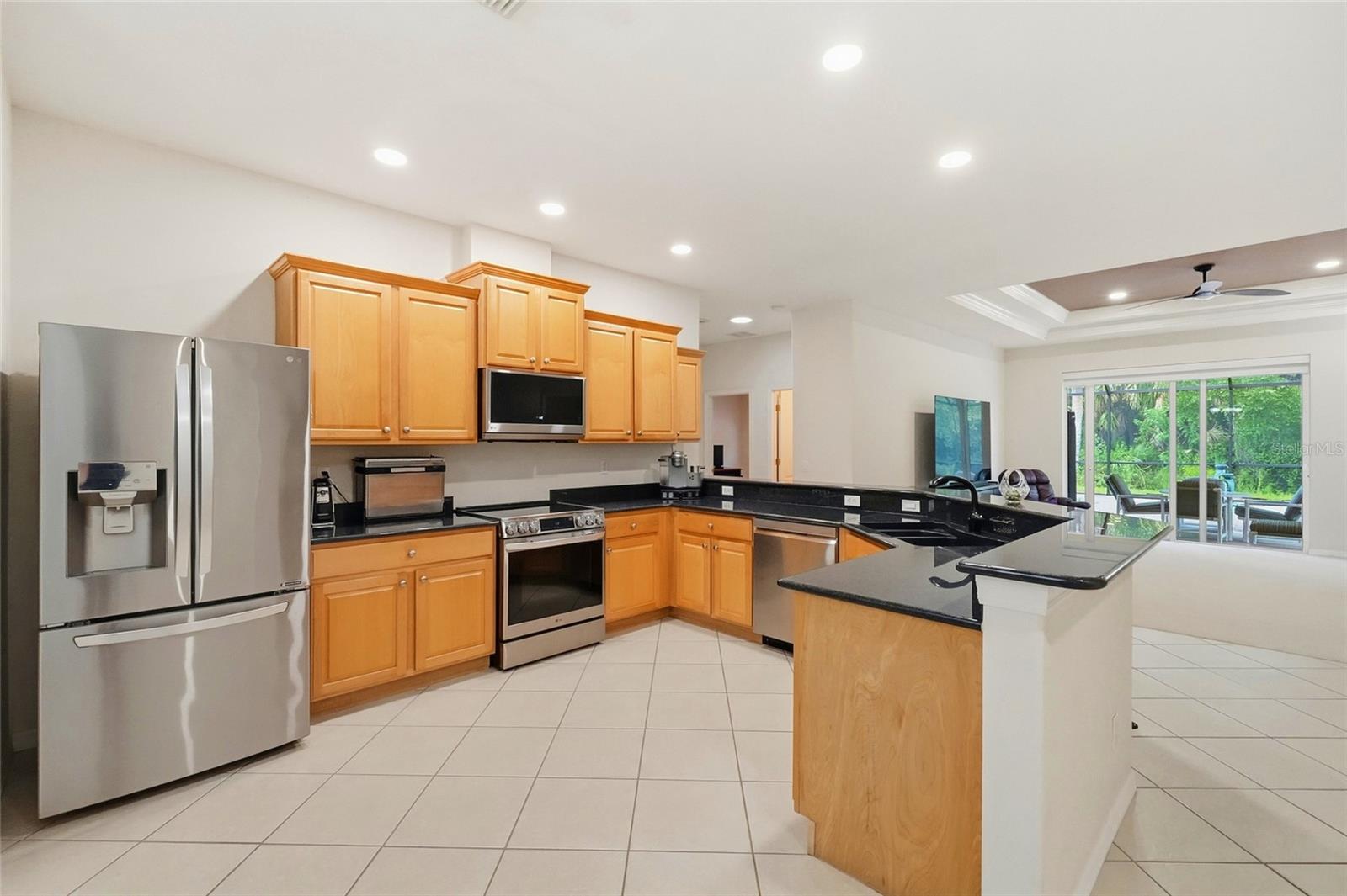 412 GOLDEN HARBOUR TRL — photo 17