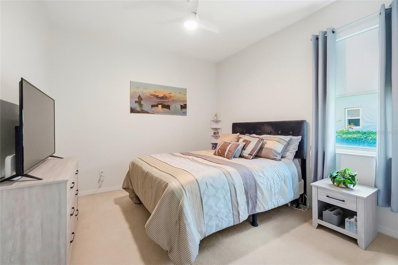 412 GOLDEN HARBOUR TRL — photo 38