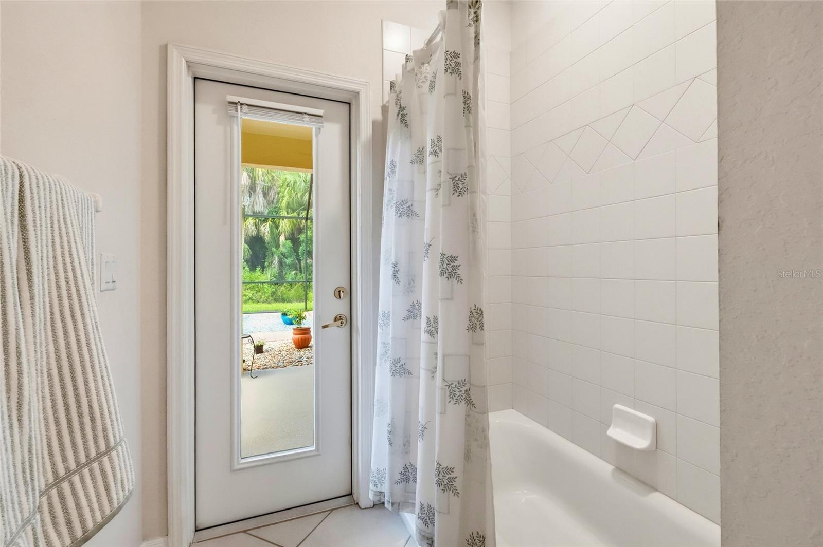 412 GOLDEN HARBOUR TRL — photo 42