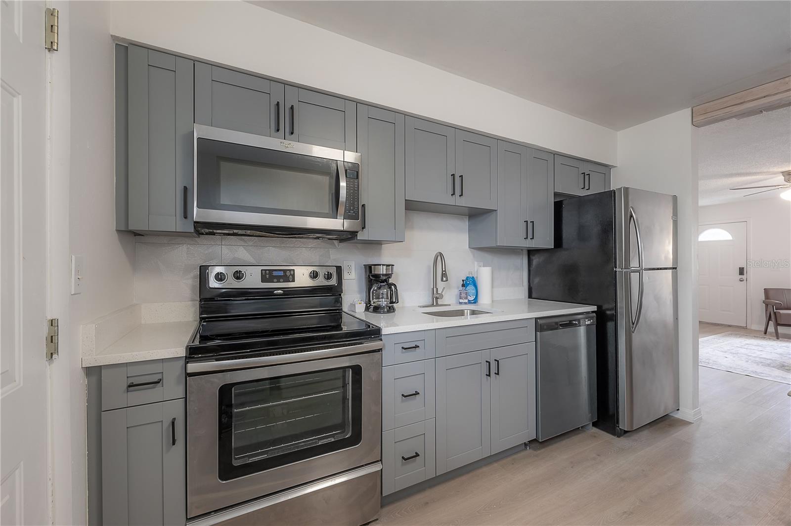 6910 S MACDILL AVE #C — photo 11