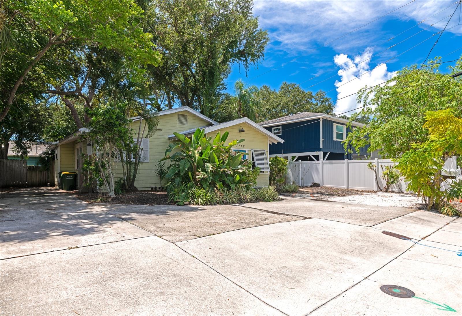 1712 SIESTA DR — photo 21