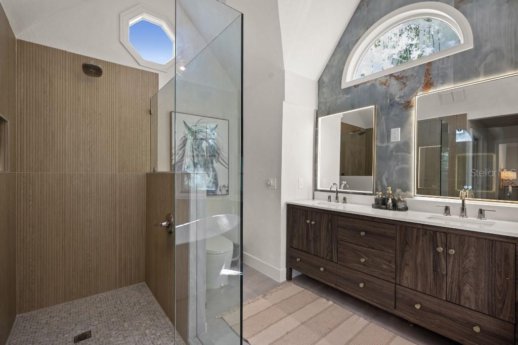 2844 LUCE DR N — photo 18
