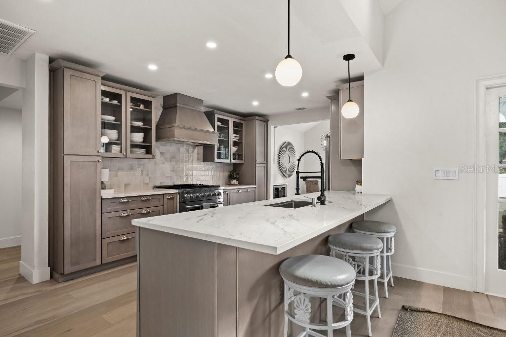2844 LUCE DR N — photo 8
