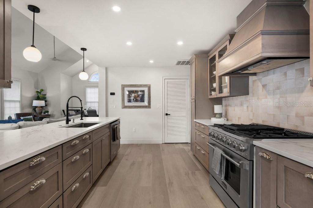 2844 LUCE DR N — photo 14