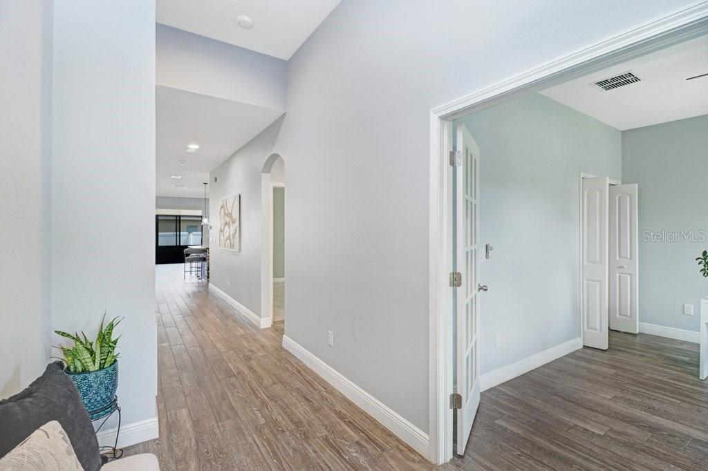 2480 BARTOLO DR — photo 5
