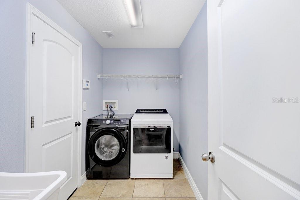 2480 BARTOLO DR — photo 31