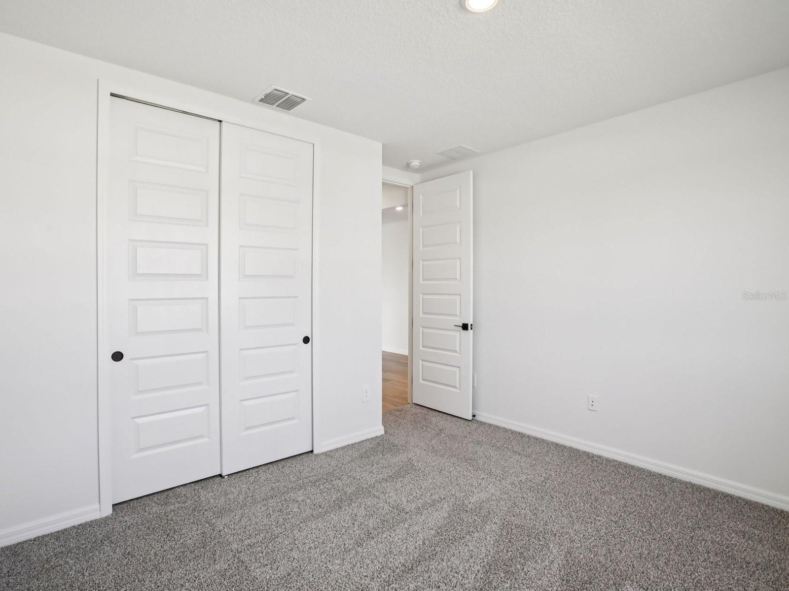 1681 DRAUGHTON DR — photo 11