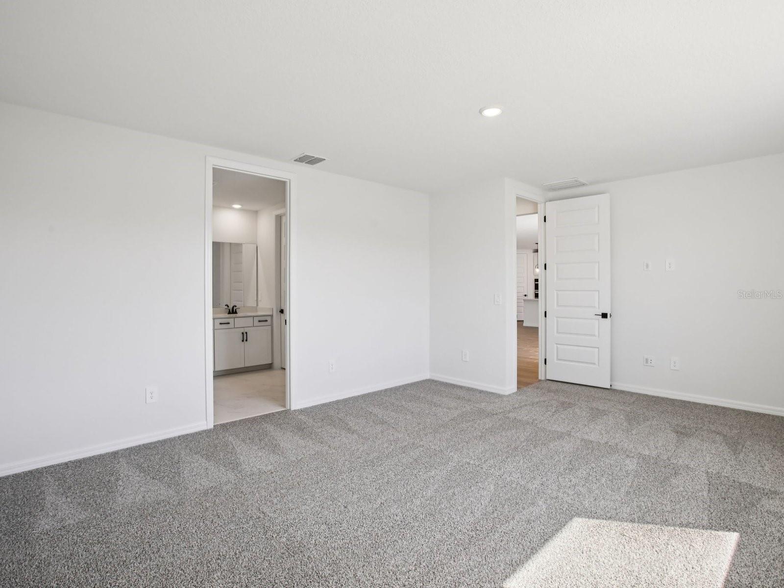 1681 DRAUGHTON DR — photo 8