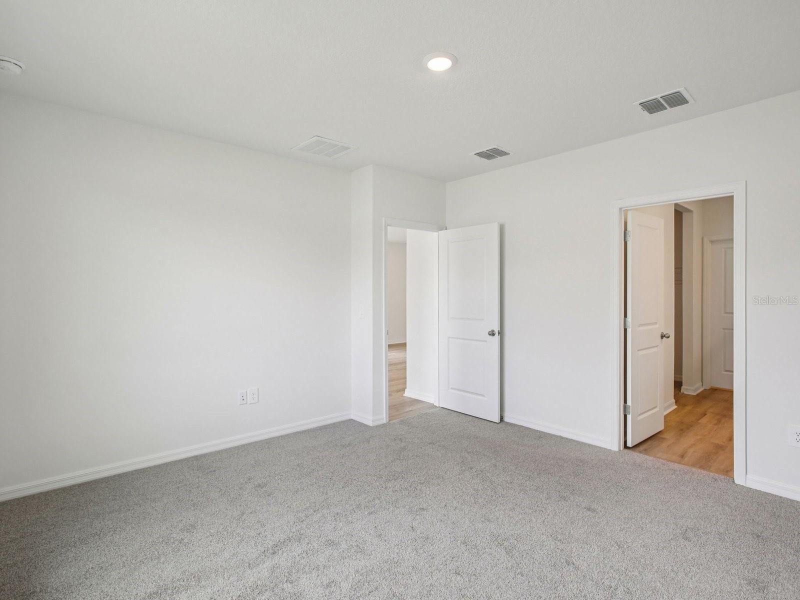 1556 BREKEY WAY — photo 8