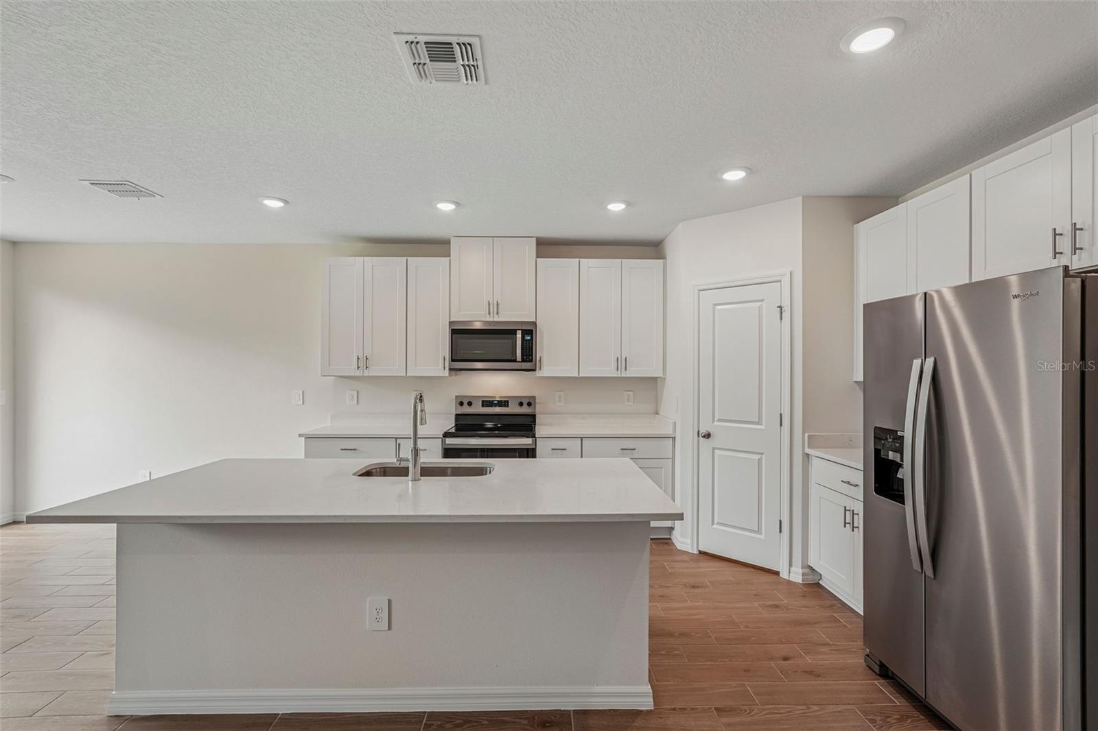 7725 SATTERFIELD TER — photo 15