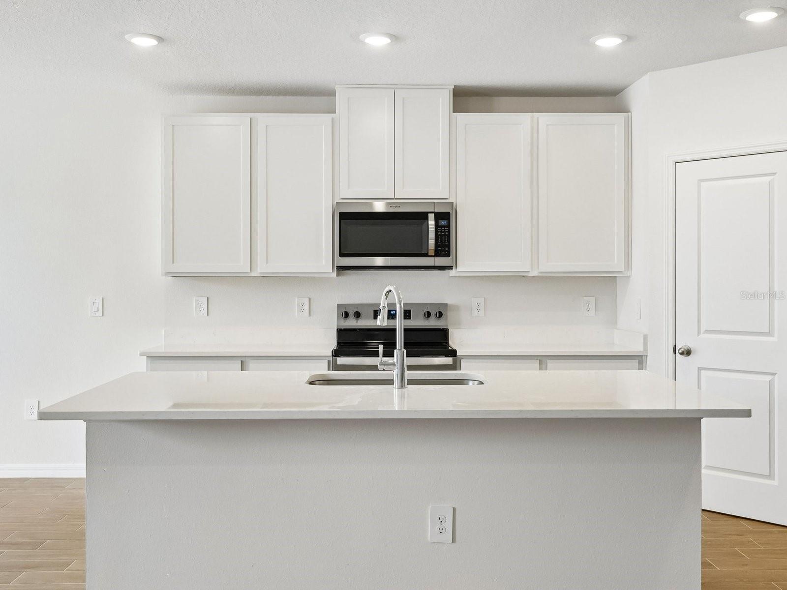 14137 HARVEST PINES LN — photo 3