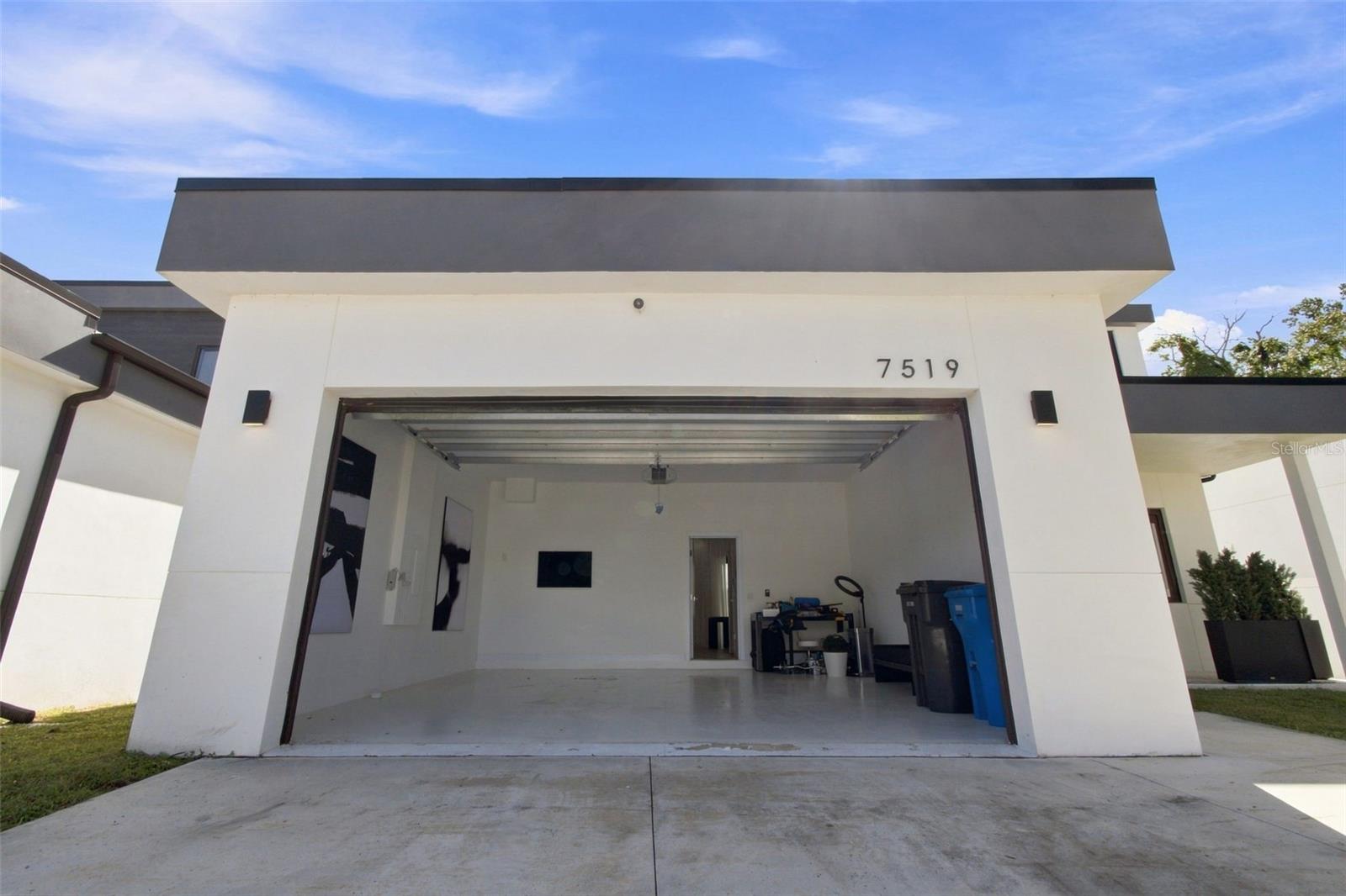 7519 N COOLIDGE AVE — photo 62