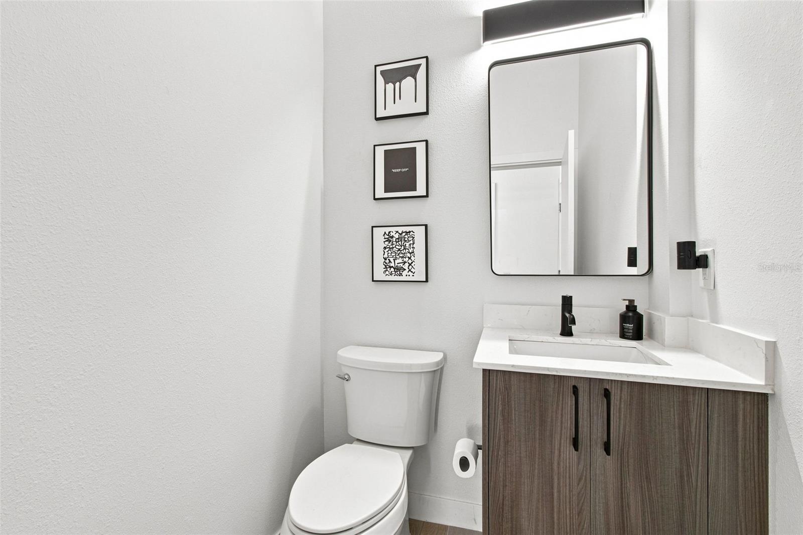 7519 N COOLIDGE AVE — photo 58
