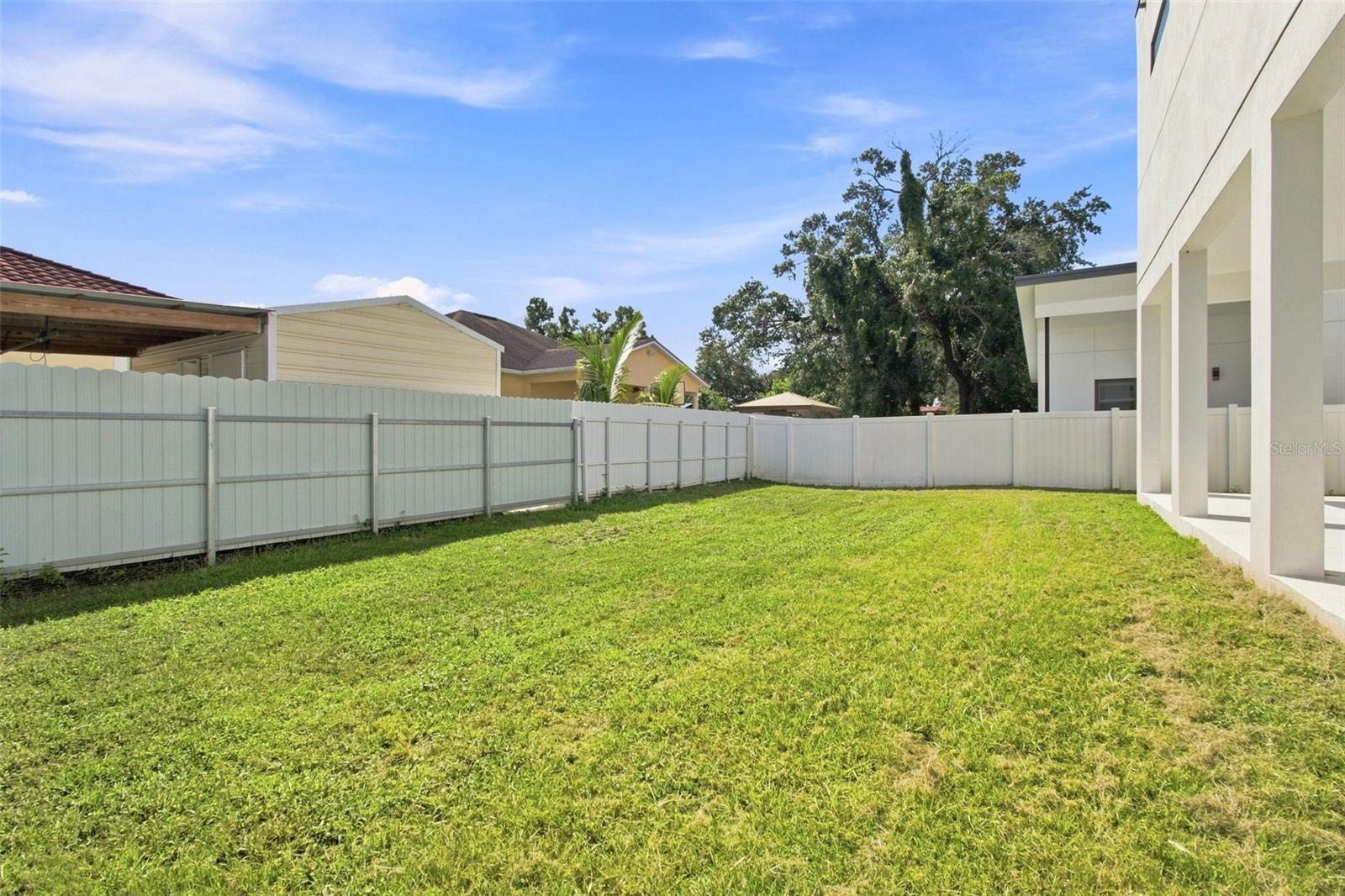 7519 N COOLIDGE AVE — photo 69