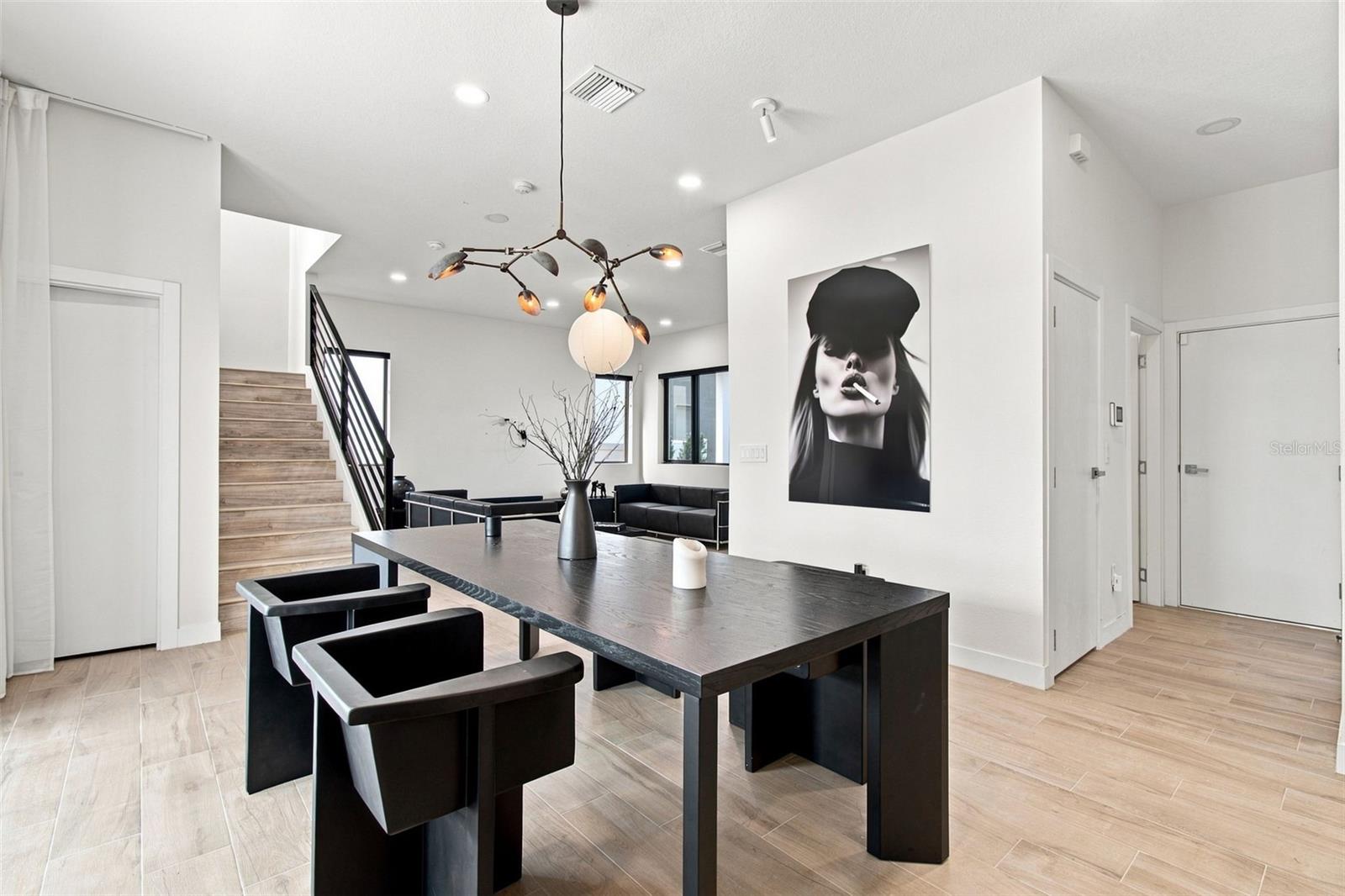 7519 N COOLIDGE AVE — photo 8