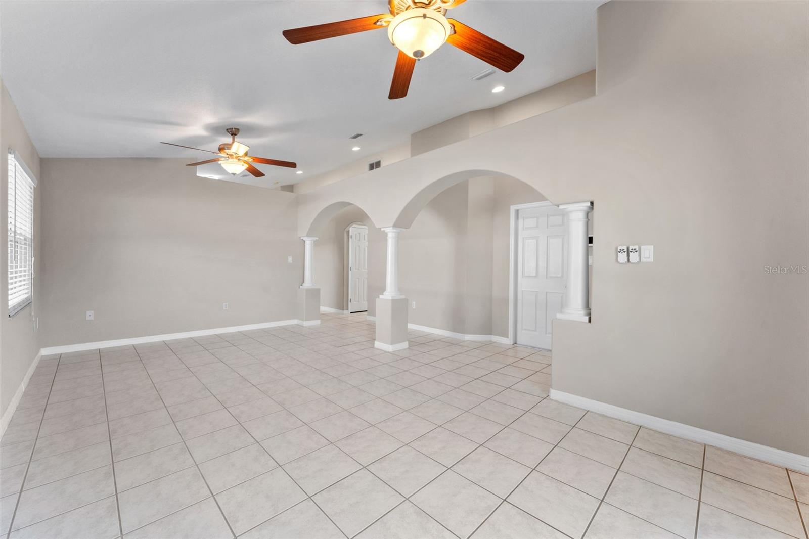 3313 W MARCUM ST — photo 9