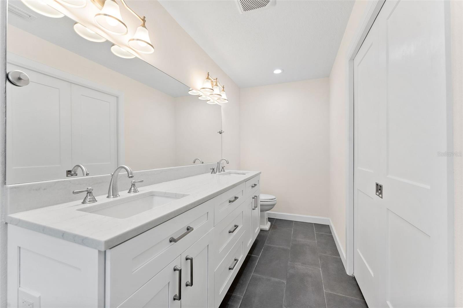 3313 W MARCUM ST — photo 32