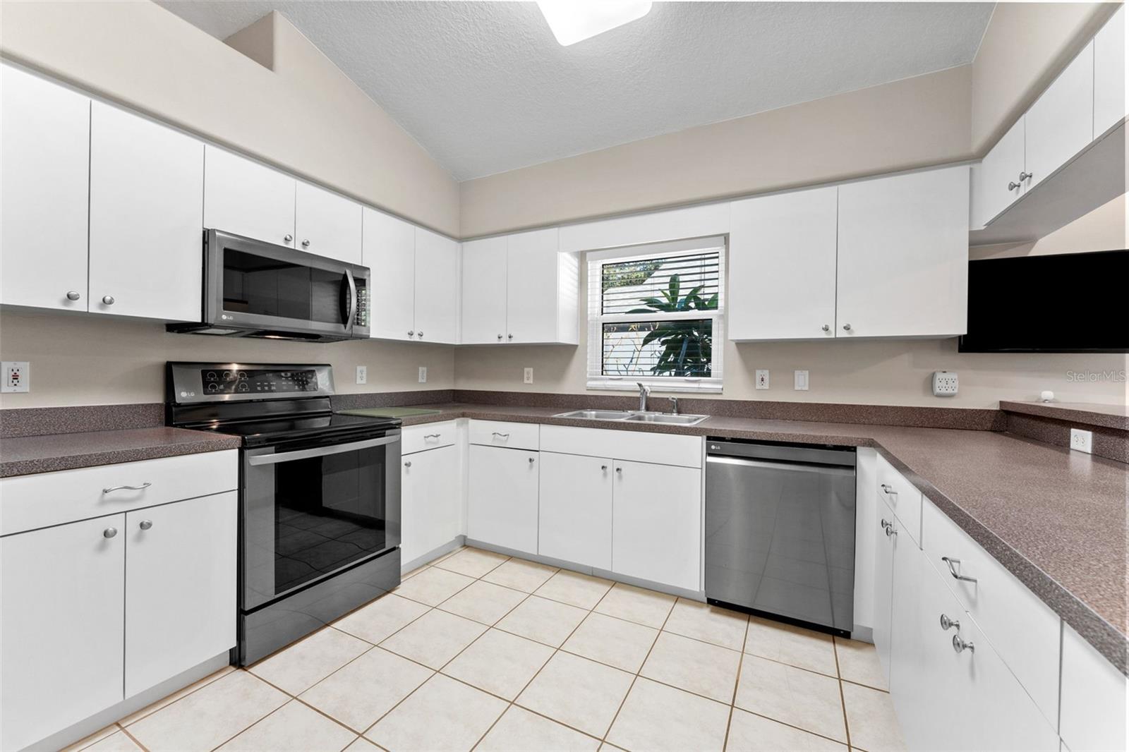 3313 W MARCUM ST — photo 13