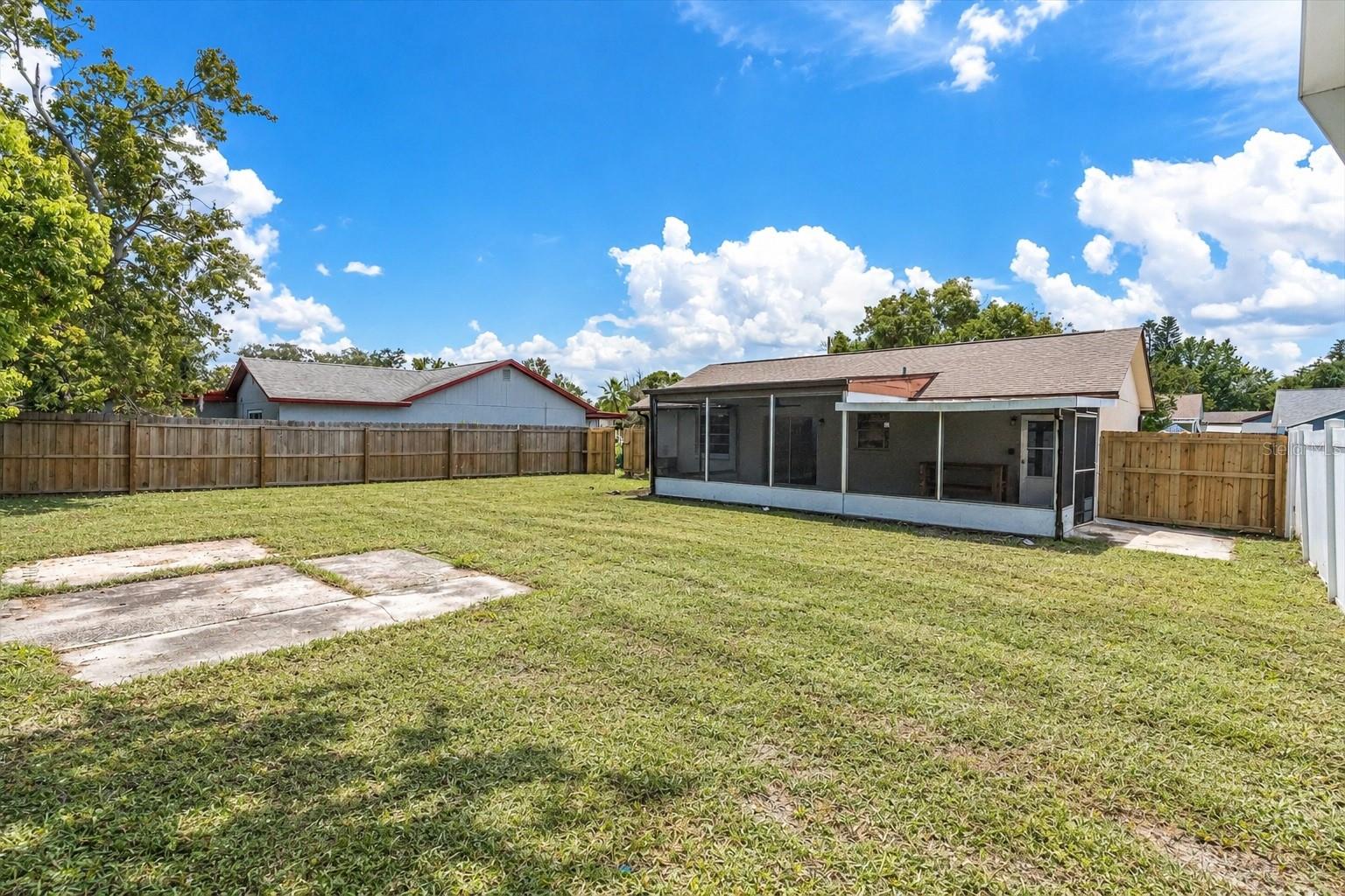 7645 ARLIGHT DR — photo 28