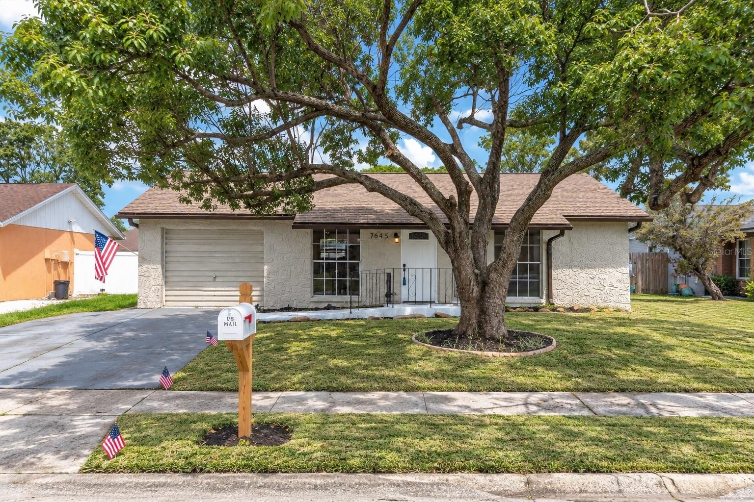 7645 ARLIGHT DR — photo 2