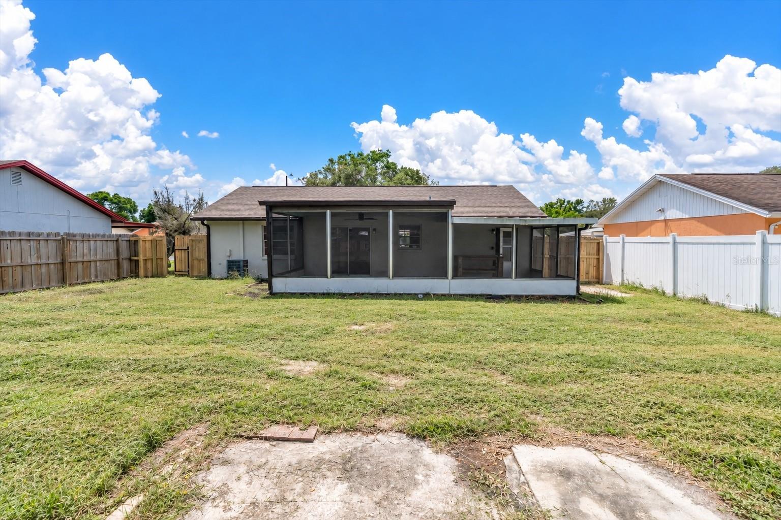 7645 ARLIGHT DR — photo 29