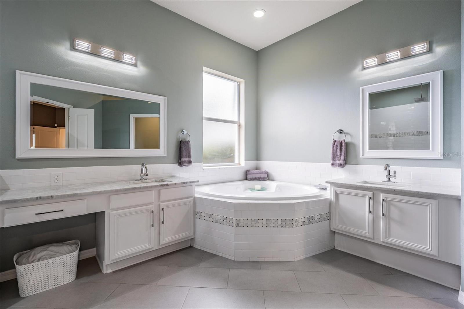 14607 CANOPY DR — photo 24
