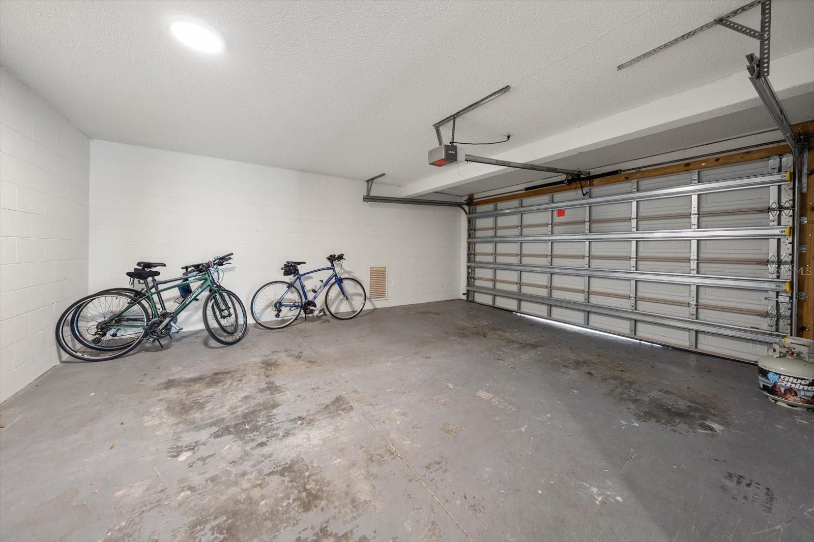 301 ISLAND WAY #E — photo 37