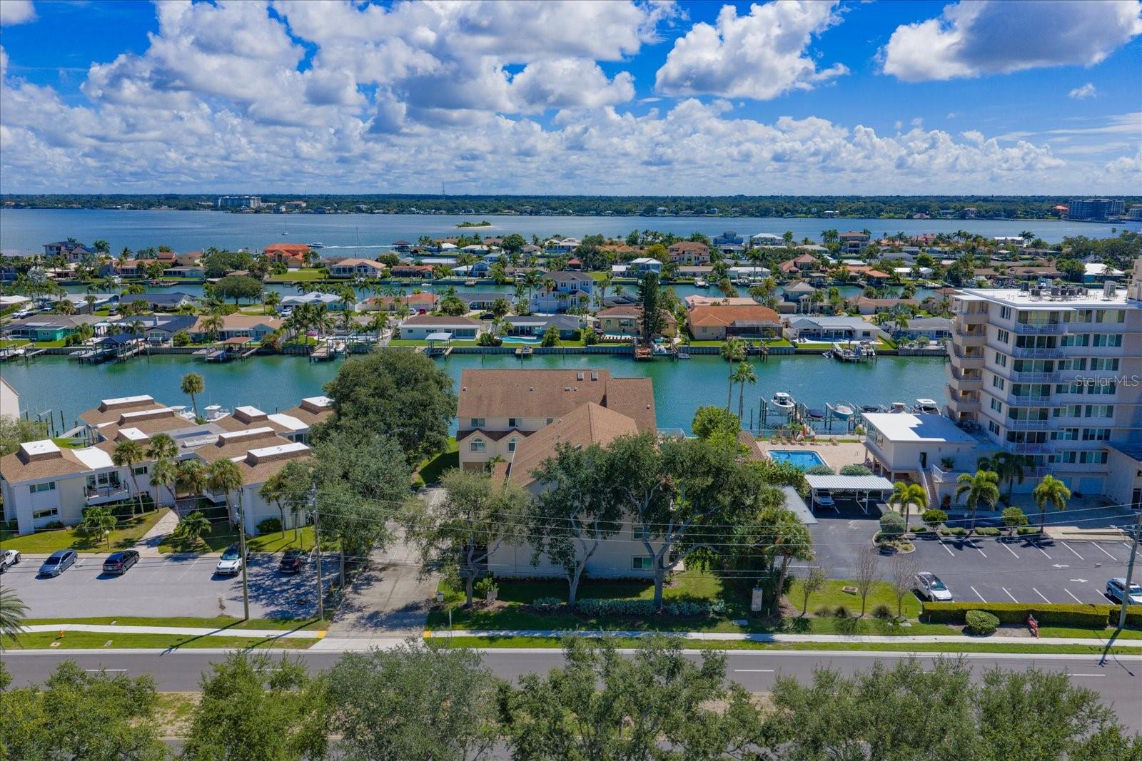 301 ISLAND WAY #E — photo 41