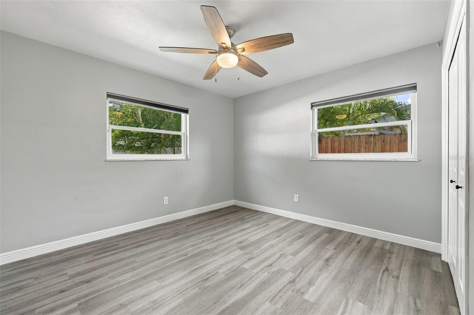 2260 SAINT CHARLES DR — photo 21