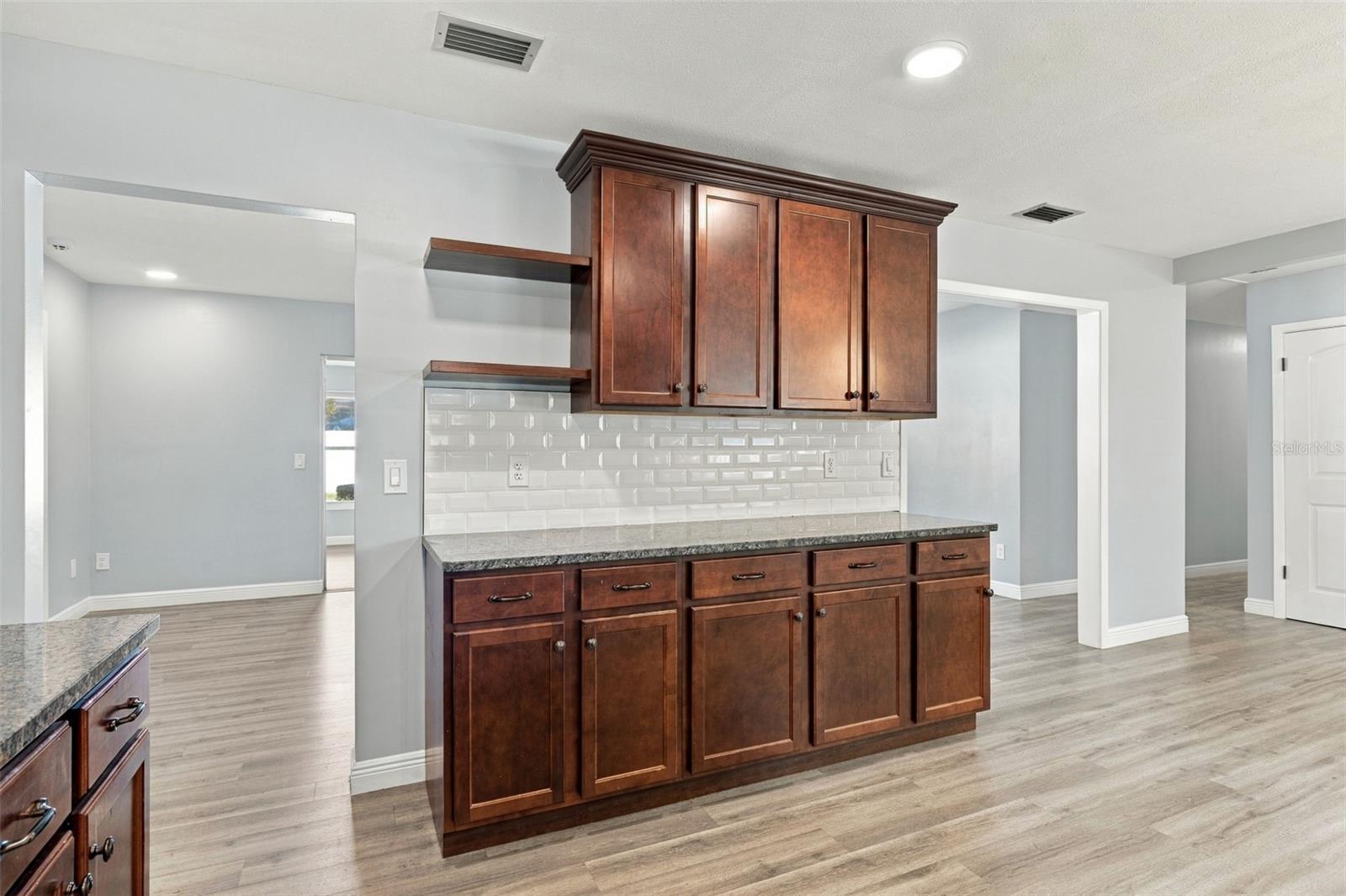 2260 SAINT CHARLES DR — photo 10