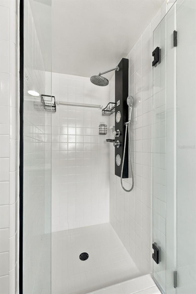 2260 SAINT CHARLES DR — photo 20