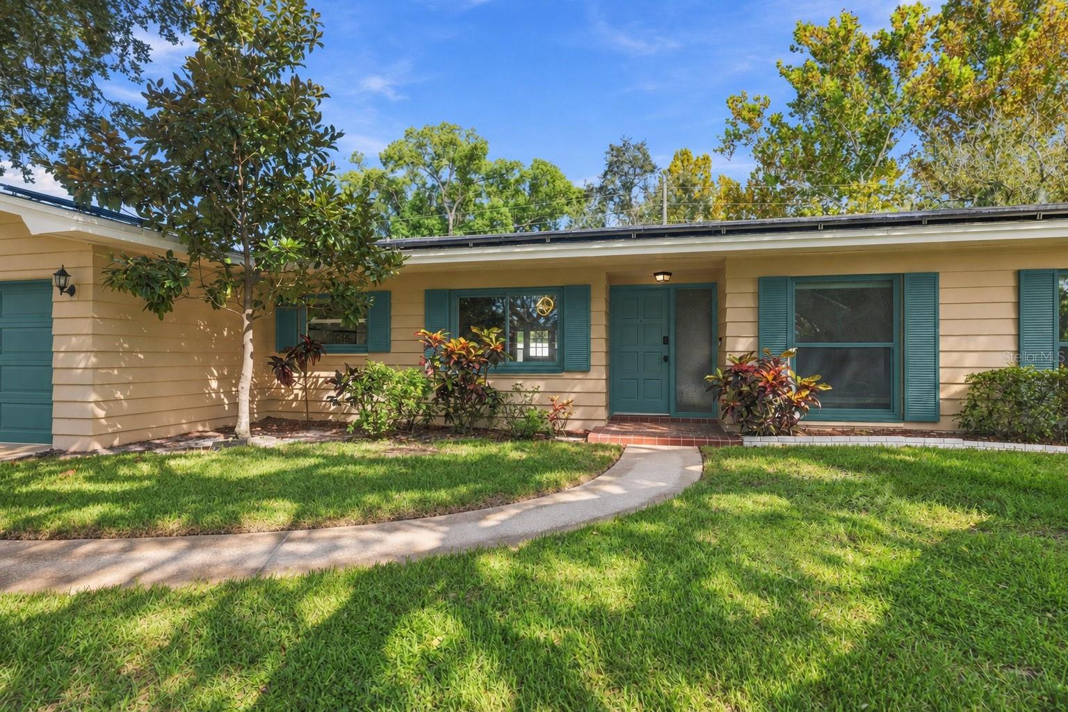 2260 SAINT CHARLES DR — photo 2