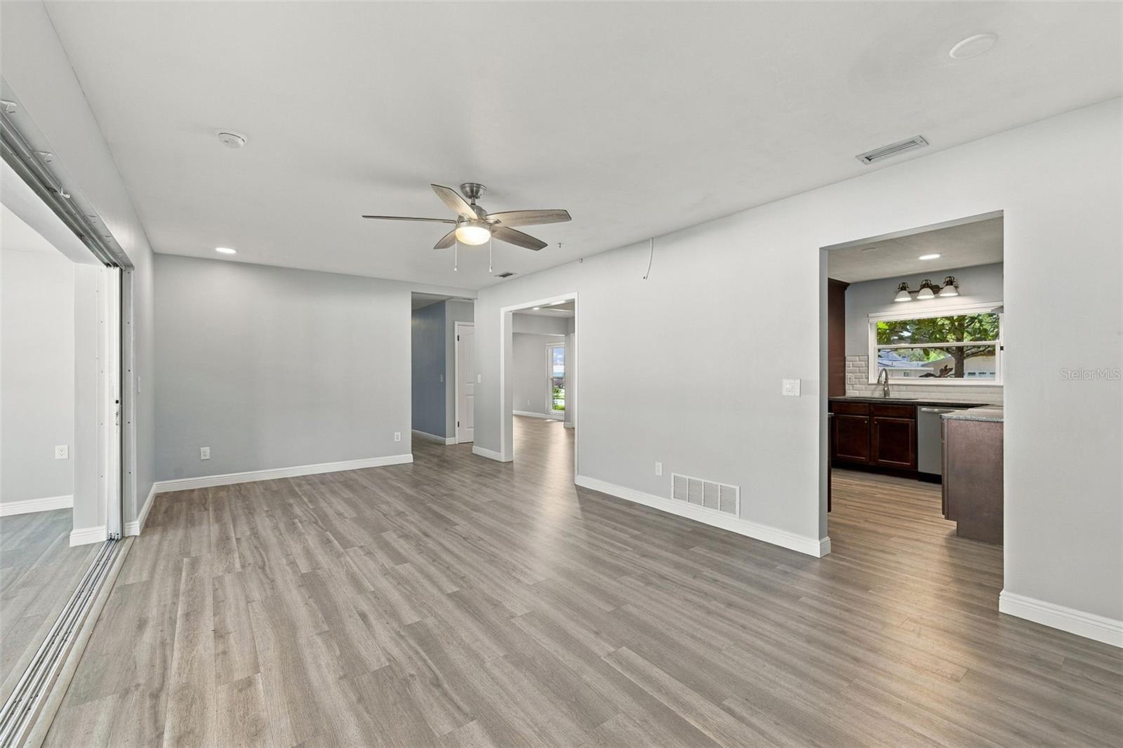 2260 SAINT CHARLES DR — photo 12