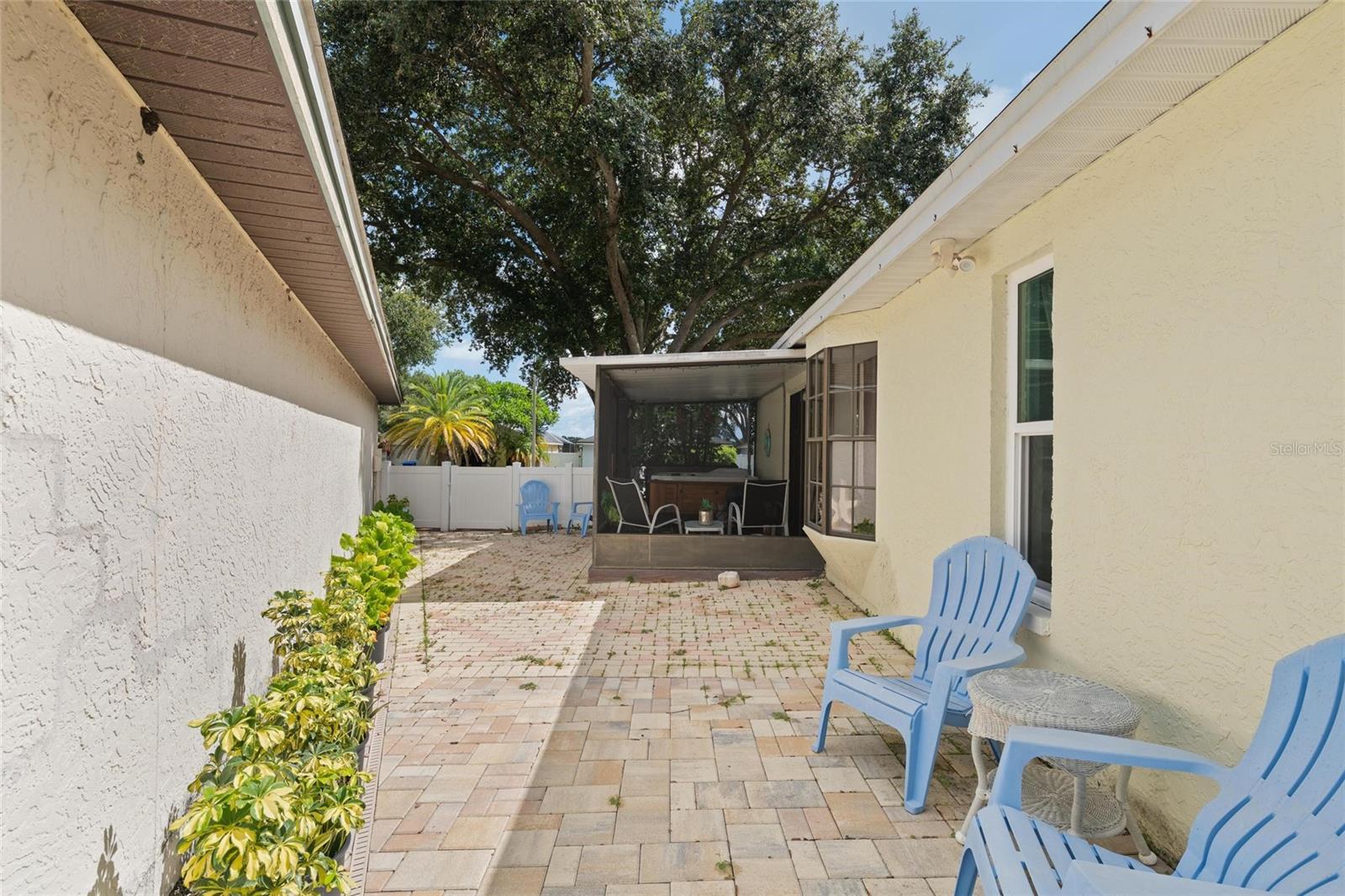 635 BELLINGHAM PL — photo 7