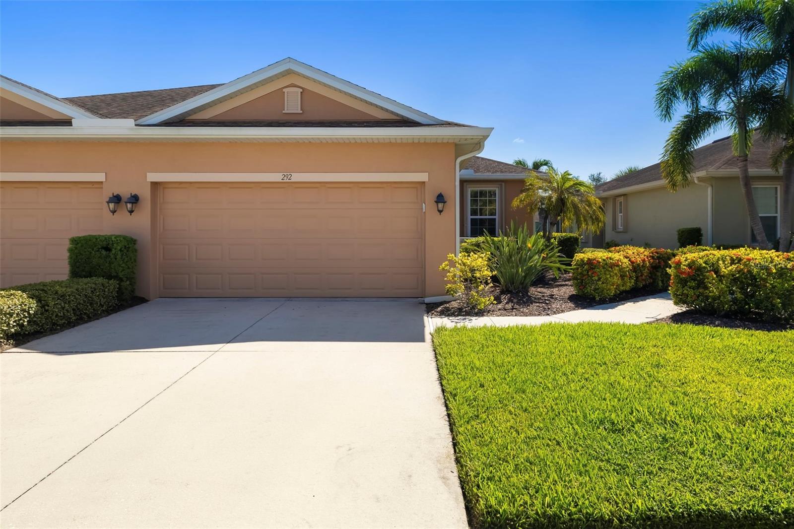292 CAPULET DR — photo 84