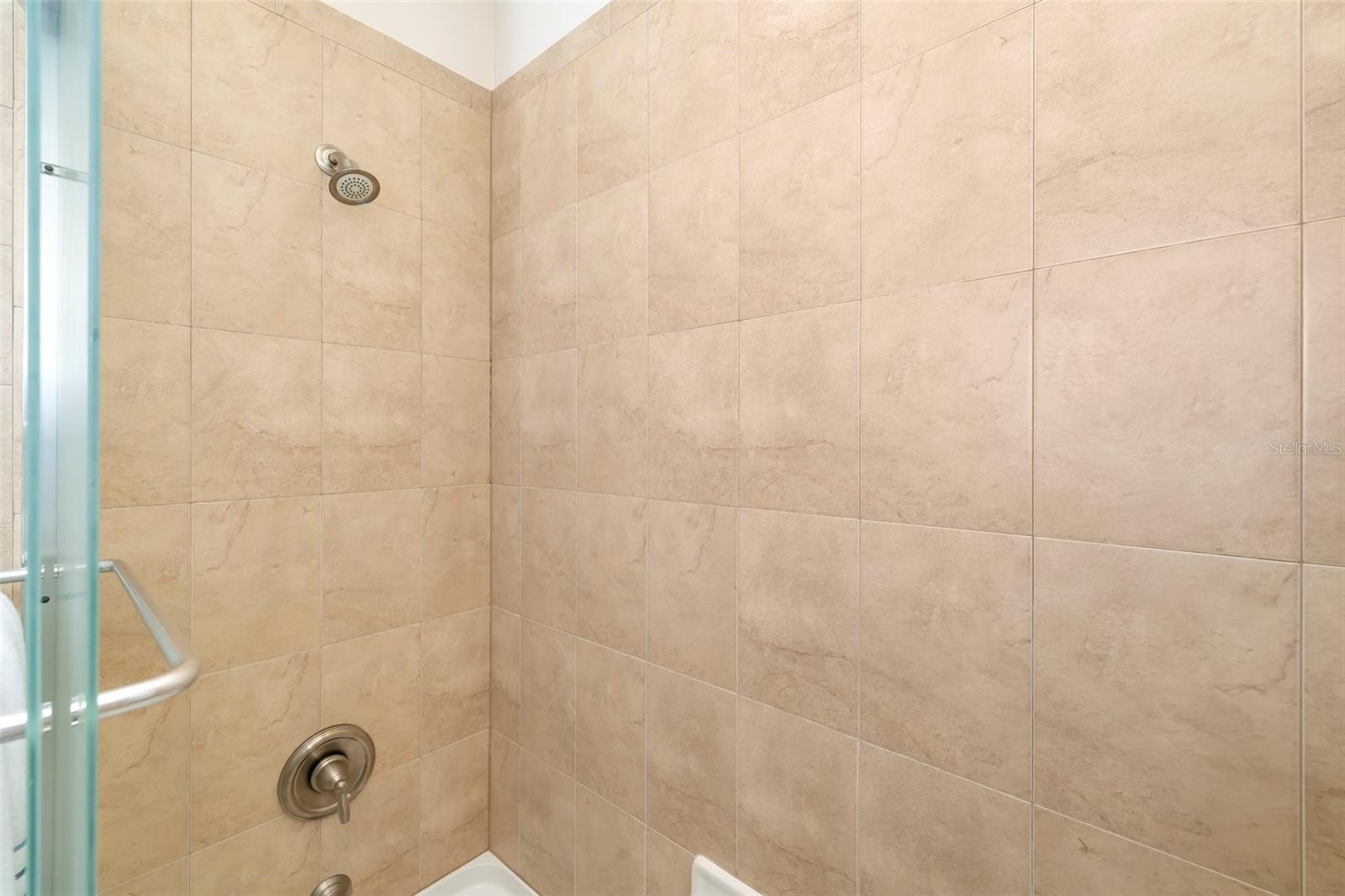 292 CAPULET DR — photo 44