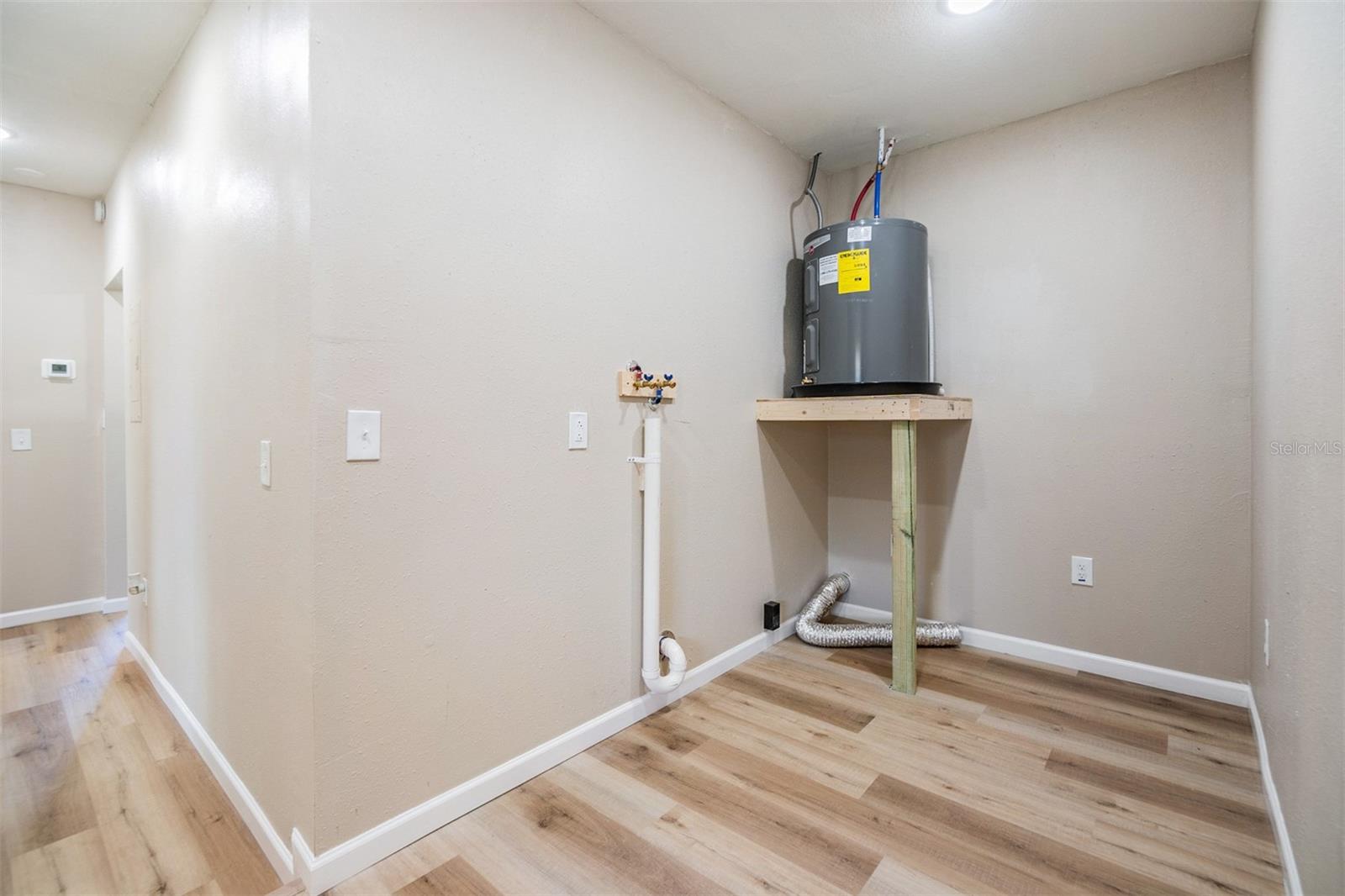 6740 CARNELIAN AVE — photo 18