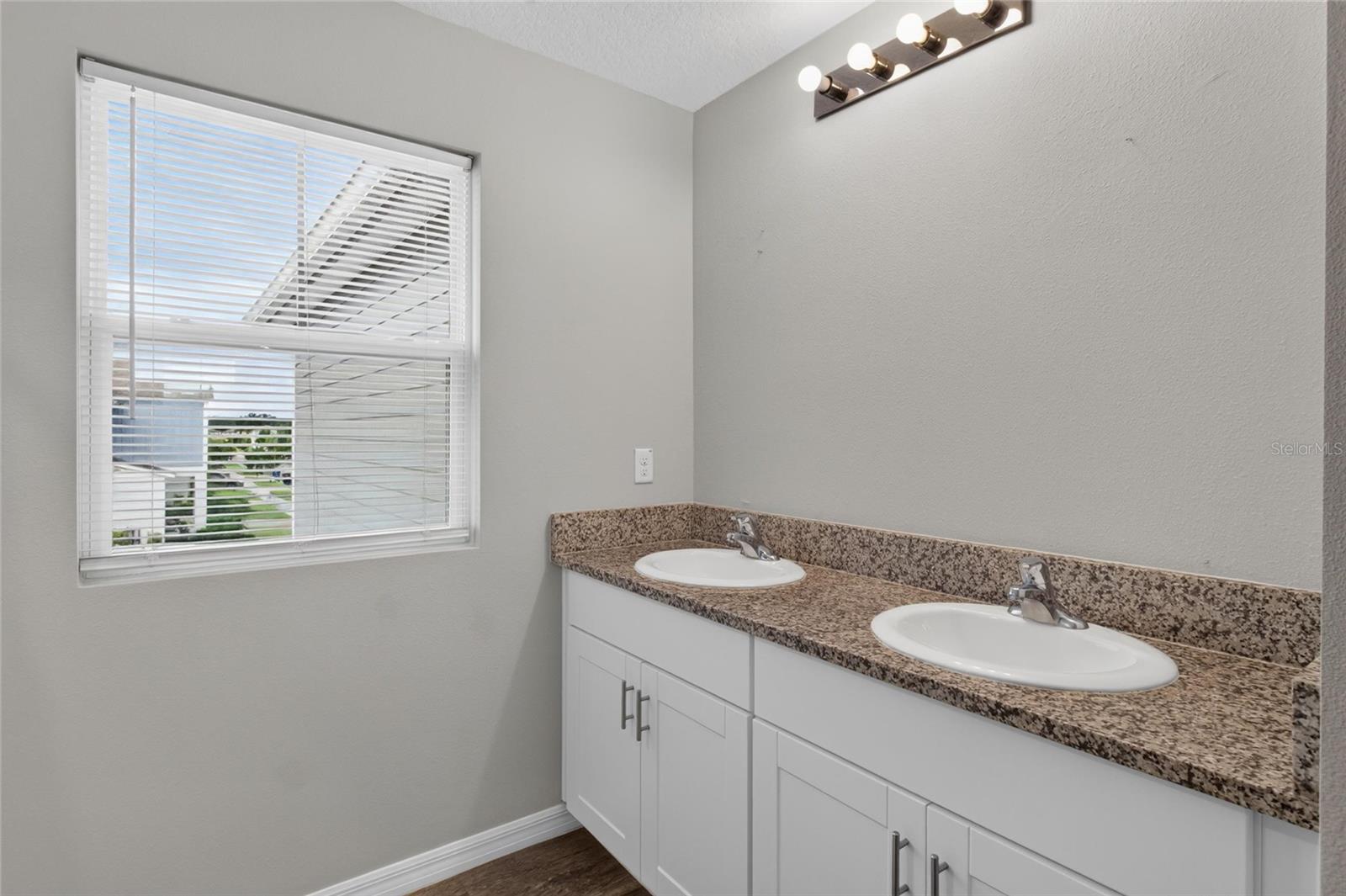 13010 BOGGY CREEK DR — photo 17