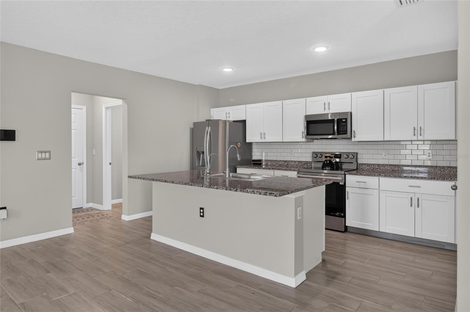 13010 BOGGY CREEK DR — photo 10