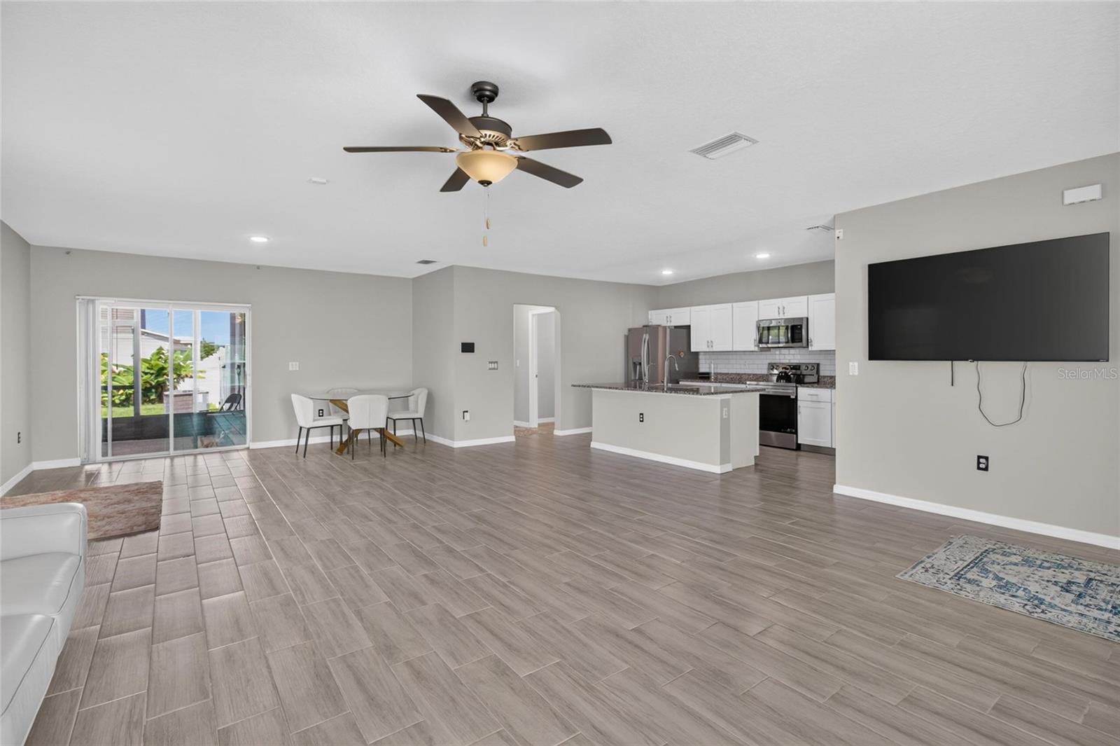 13010 BOGGY CREEK DR — photo 8