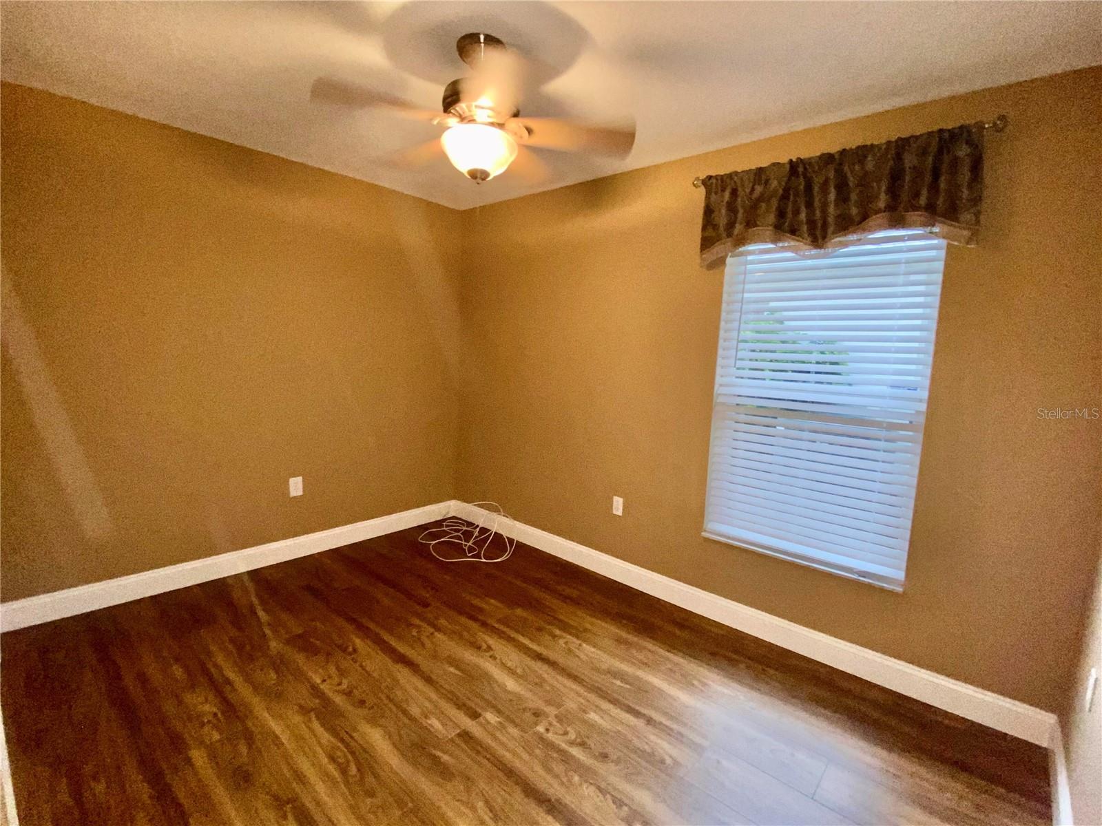 22815 RICHARDSON LN — photo 22