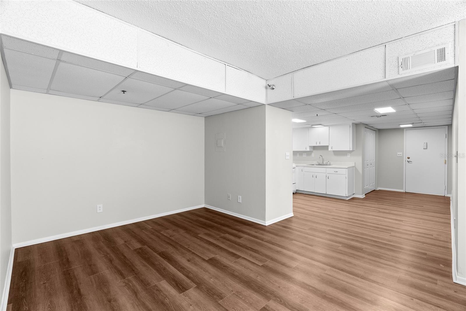 411 1ST AVE N #308 — photo 22
