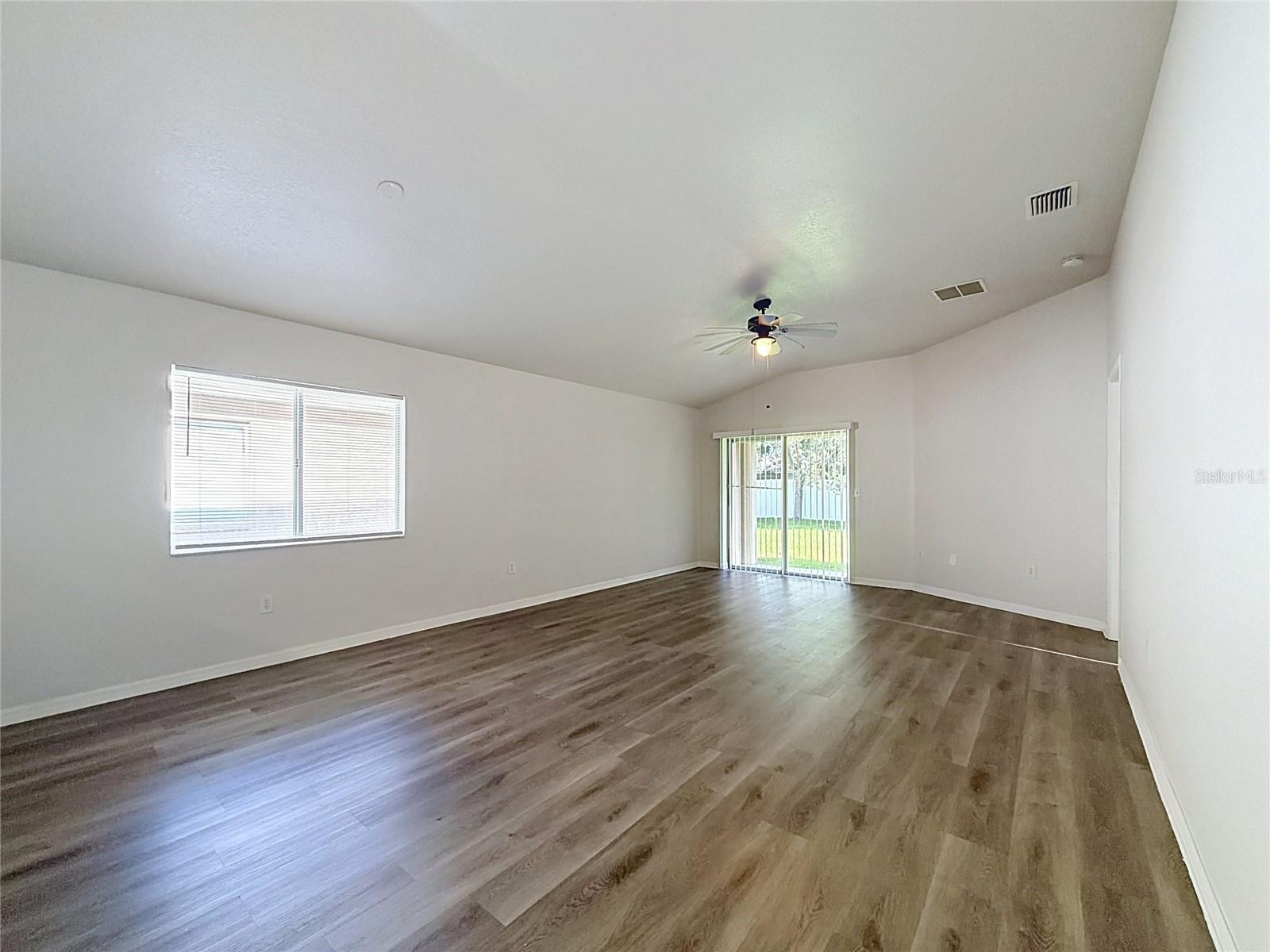 31225 TAGUS LOOP — photo 10